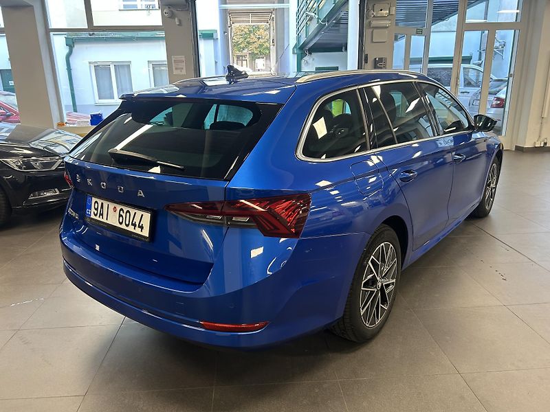 Škoda Octavia (2022) 2.0TDi Style Matrix LED NezávT - fotka 4 z 30
