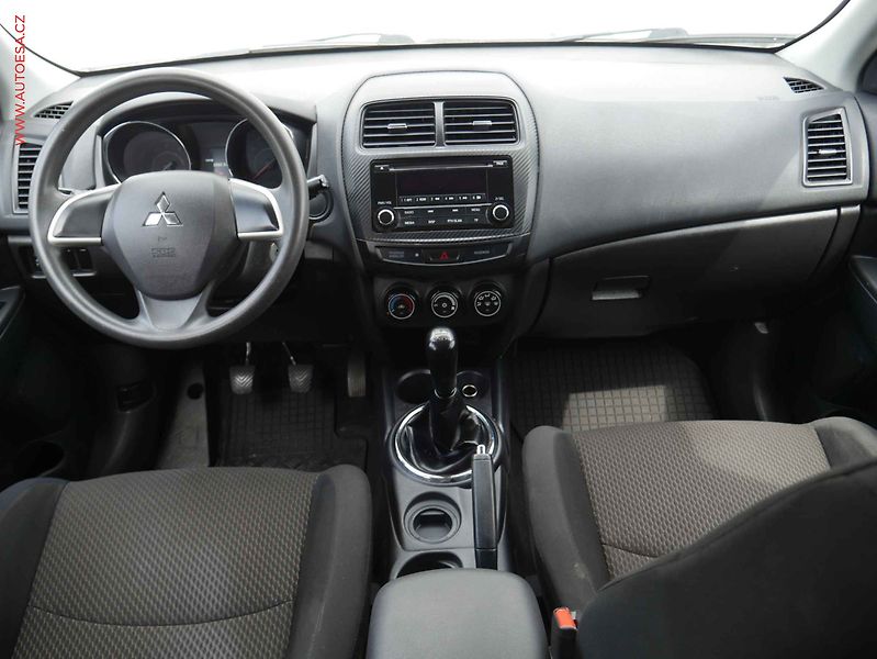 Mitsubishi ASX (2016) 1.6i, ČR, AC, park.asist - fotka 8 z 14