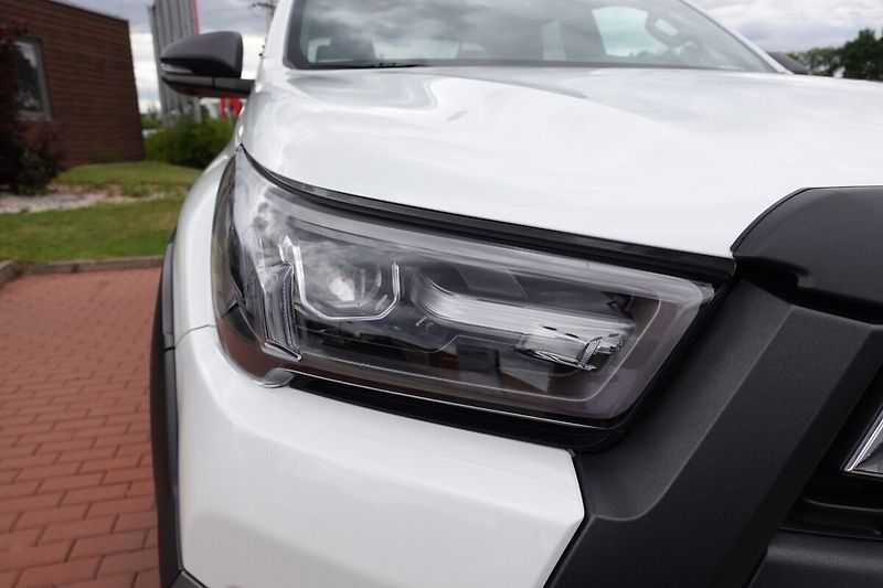 Toyota Hilux 2,8 D4-D Invincible Sport A/T - fotka 34 z 34