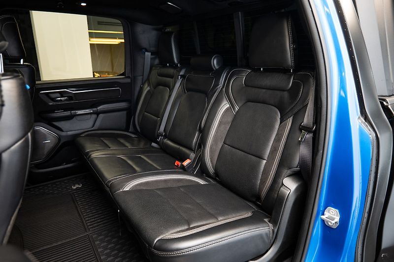 RAM 1500 TRX/Stan/Naviják/Harman Kardon - fotka 10 z 31