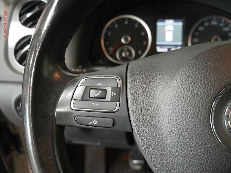 Volkswagen Tiguan (2012) 1.4TSi 4x4, ČR, Výhř.sed. - fotka 15 z 20