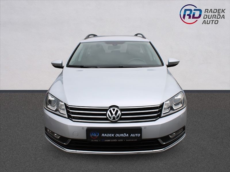 Volkswagen Passat 2,0 TDI  ČR,AUTOMAT,4x4,TAŽNÉ - fotka 2 z 29