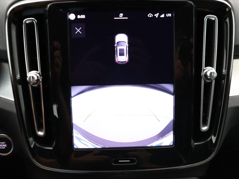 Volvo XC40 2.0 B3 120kW Core DCT CZ DPH - fotka 26 z 35