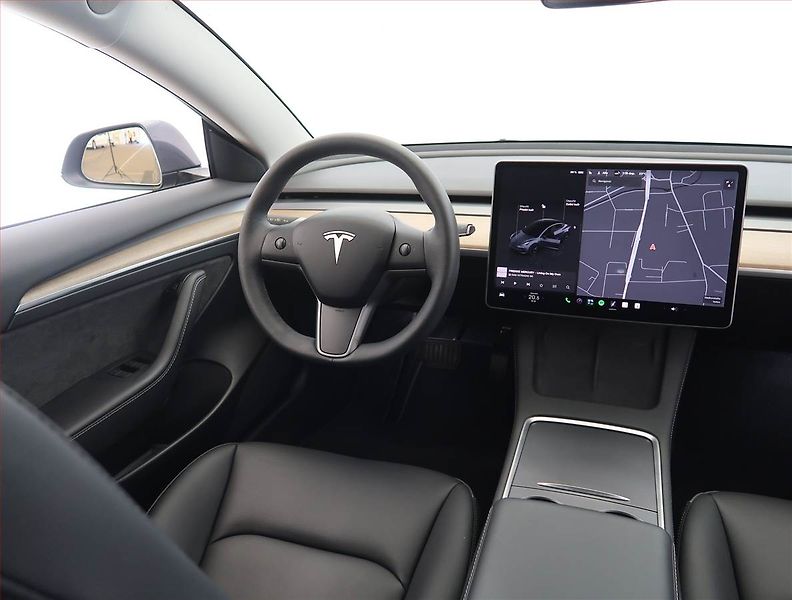 Tesla Model 3 (2023) Long Range 4WD 84kWh, SoH 97% - fotka 7 z 32
