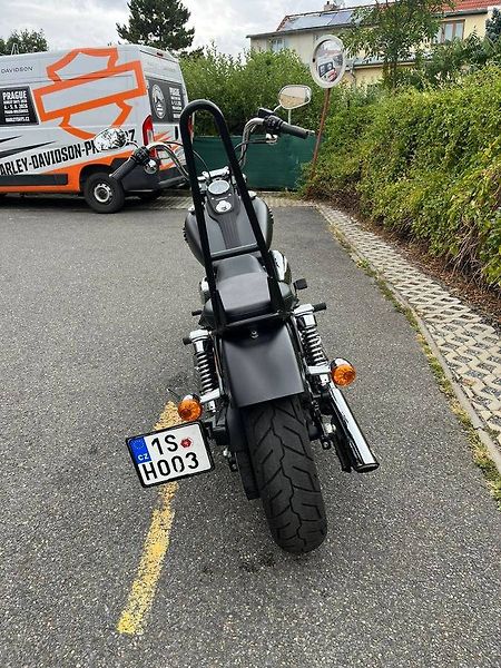 Harley-Davidson FXDB Dyna Street Bob (2013) - fotka 8 z 15