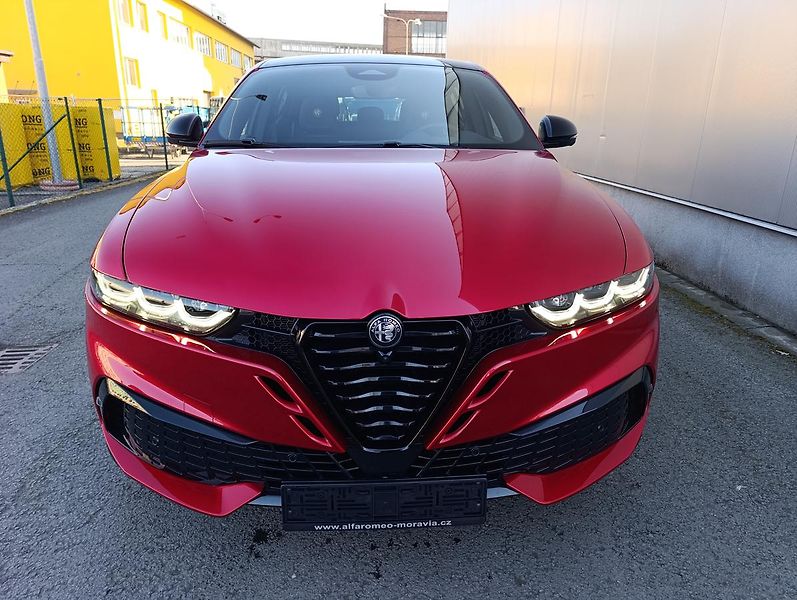 Alfa Romeo Tonale (2026) Sport Speciale 1,5 Ibrida 175k - fotka 2 z 44