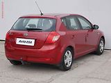 Kia Ceed (2009) 1.4i, 2.maj,ČR, tažné - náhled 6
