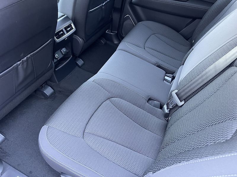 KGM Rexton (2026) Club AWD A8 7místné - fotka 12 z 13