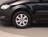 Volkswagen Touran (2007) Comfortline 1.9 TDI, po STK - náhled 14
