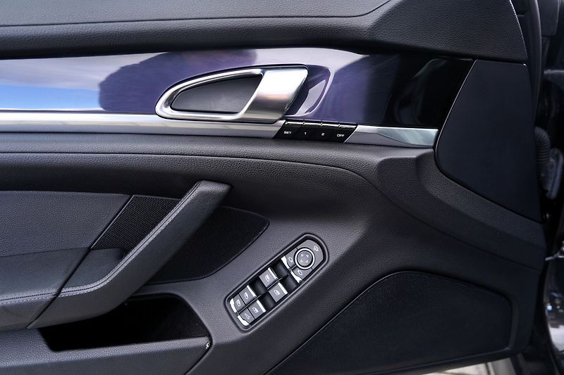 Porsche Panamera 3.6 V6/300PS/kůže/AT/xenony - fotka 15 z 37