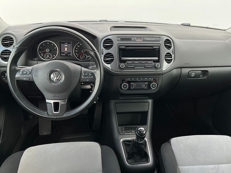 Volkswagen Tiguan (2012) 1.4TSi Sport & Style 4Motion - fotka 13 z 34