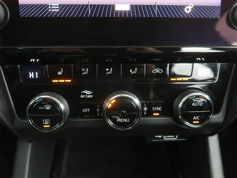 Škoda Octavia (2018) 1.6 TDI, Automat, Navi - fotka 16 z 20