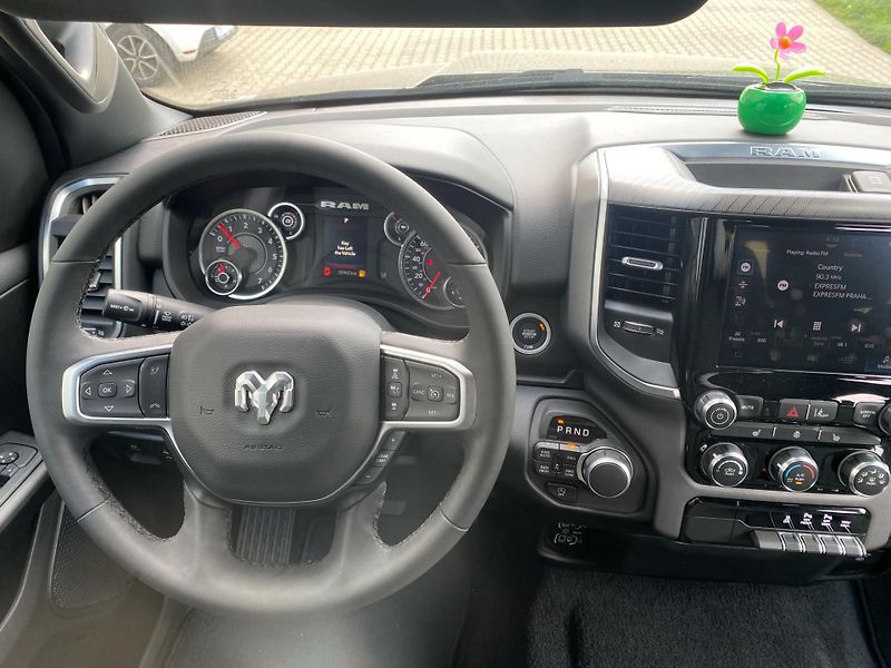 RAM 1500 (2025) 1500 3.6 V6 - fotka 15 z 17