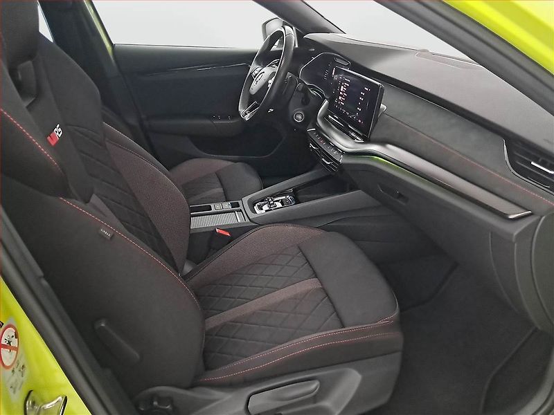 Škoda Octavia (2023) RS 2.0 TSI - fotka 9 z 20