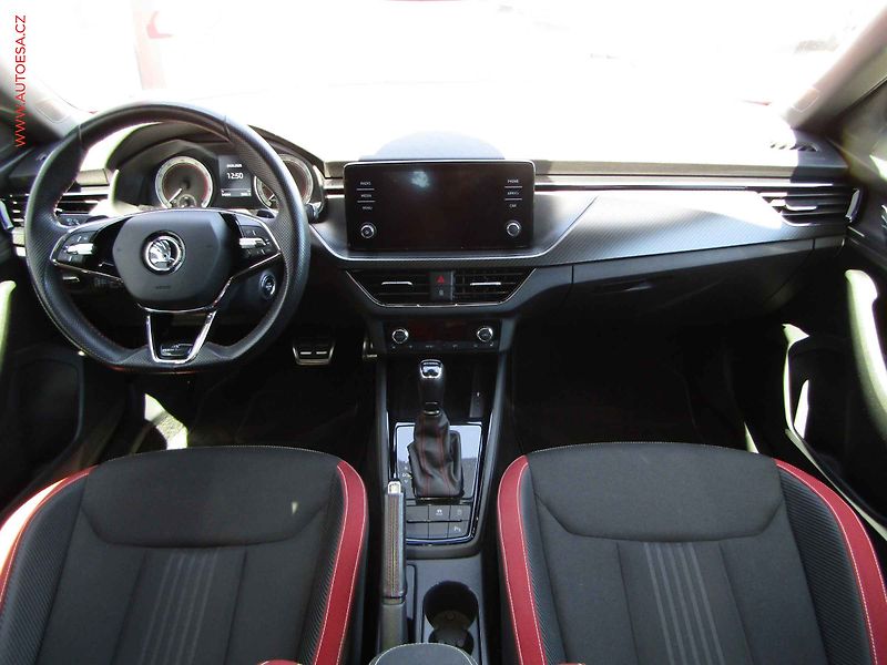Škoda Kamiq (2021) 1.5 TSi, ČR, DSG, navi, LED - fotka 8 z 24