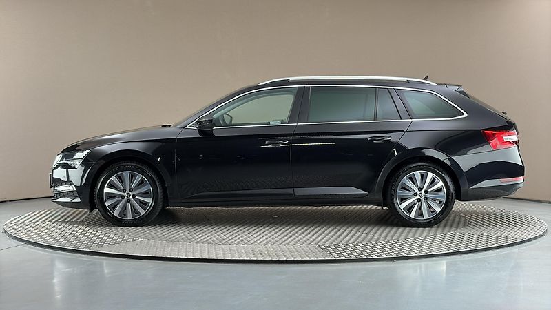 Škoda Superb 2.0 TDI DSG Style Combi - fotka 4 z 30