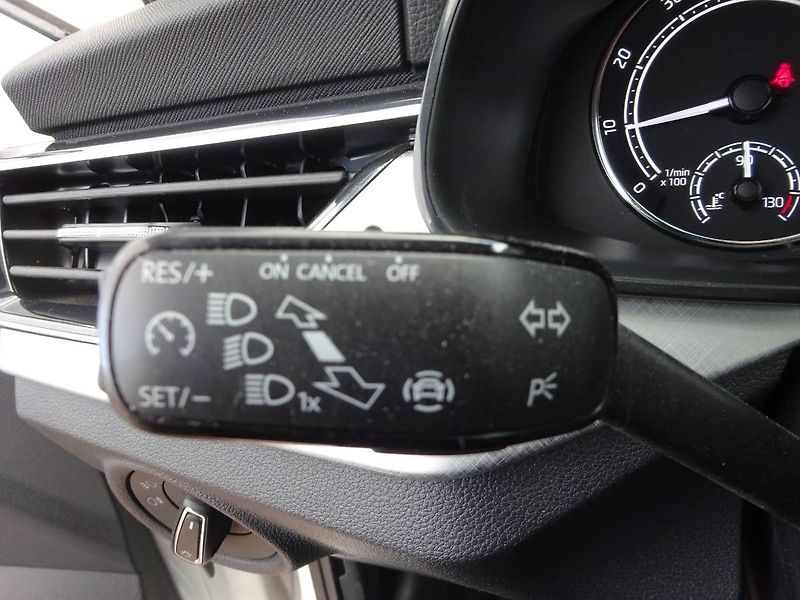 Škoda Scala (2023) 1,0TSi /81kW Tour - fotka 23 z 29