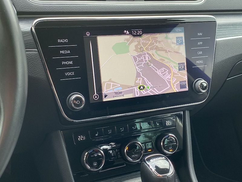 Škoda Superb (2022) Combi 2.0 TDI DSG Style - fotka 11 z 37