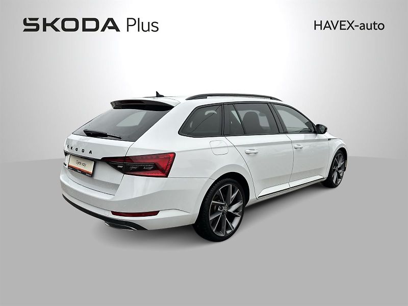 Škoda Superb (2020) Combi 2.0 TDI DSG Sportline - fotka 2 z 36