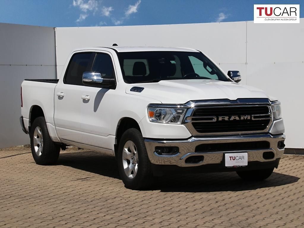 Dodge RAM 1500 BigHorn 5.7 V8  