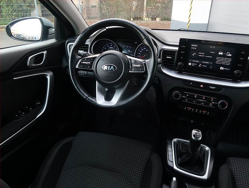 Kia Ceed (2021) Spin 1.5 T-GDI, ČR,1.maj - fotka 7 z 19