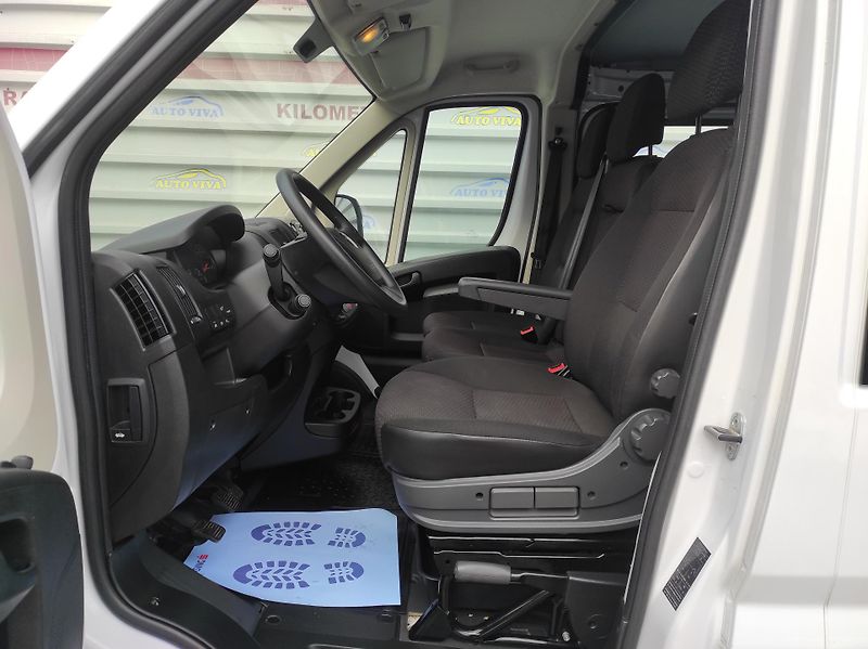 Opel Movano 2,2BHDi L2H1, 7 míst, Vestavba - fotka 7 z 39