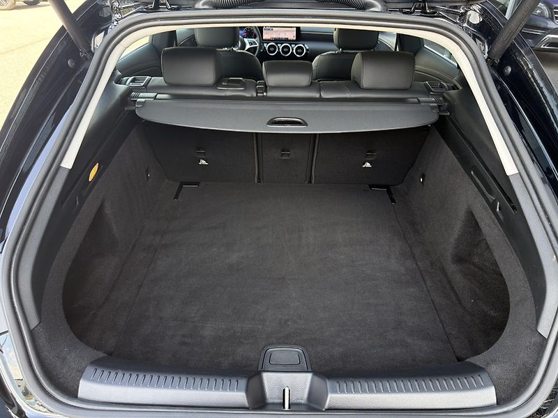 Mercedes-Benz CLA CLA 200 Progressive kombi - fotka 25 z 27