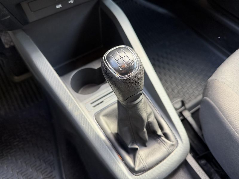 Škoda Fabia 1.0 55 kW 83000 km  - fotka 23 z 23