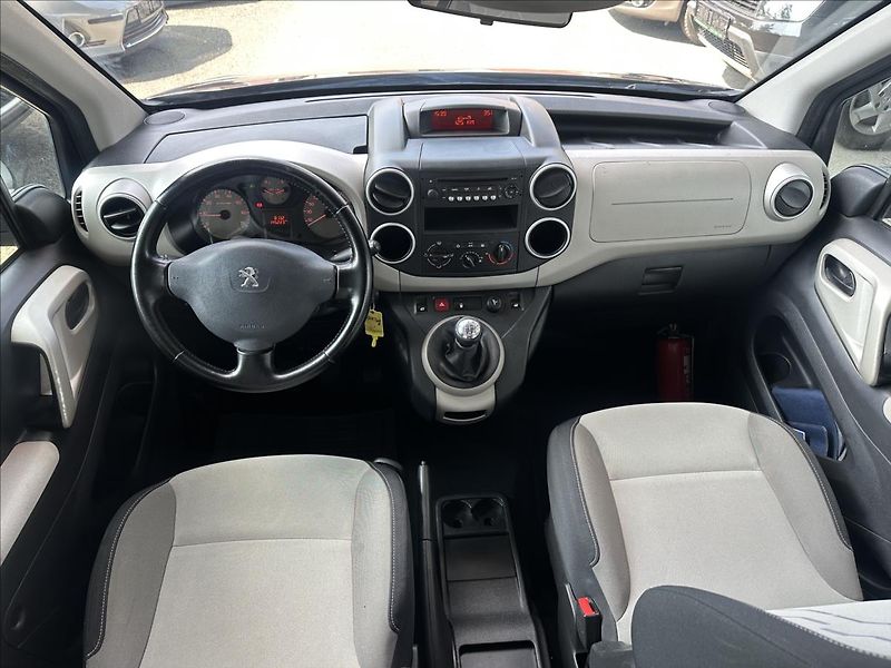 Peugeot Partner Tepee 1,6 TAŽNÉ - fotka 14 z 21