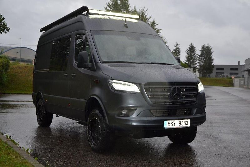 Mercedes-Benz Sprinter Sprinter 319  Camper V6 4x4 - fotka 9 z 86