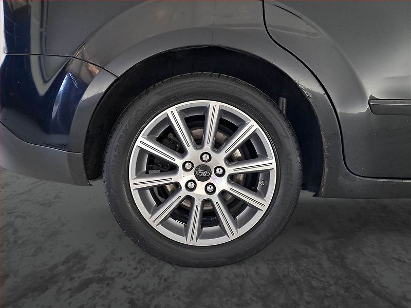 Ford S-MAX (2008) 2.2 TDCi, nová STK, Tažné - fotka 15 z 23