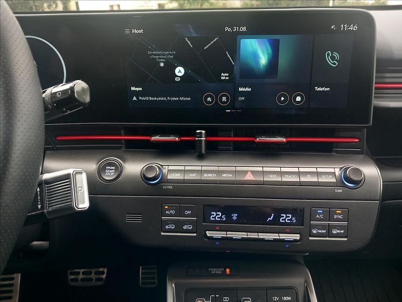 Hyundai Kona 1,6 4X4 DCT N-LINE PREMIUM - fotka 9 z 26