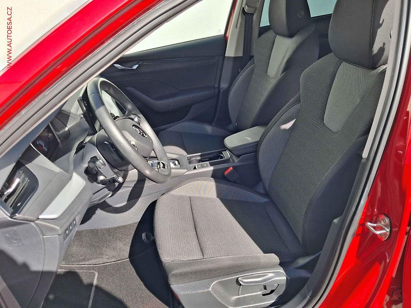 Škoda Octavia (2023) 1.5TSI E-Tec, ČR, DSG, navi - fotka 9 z 20