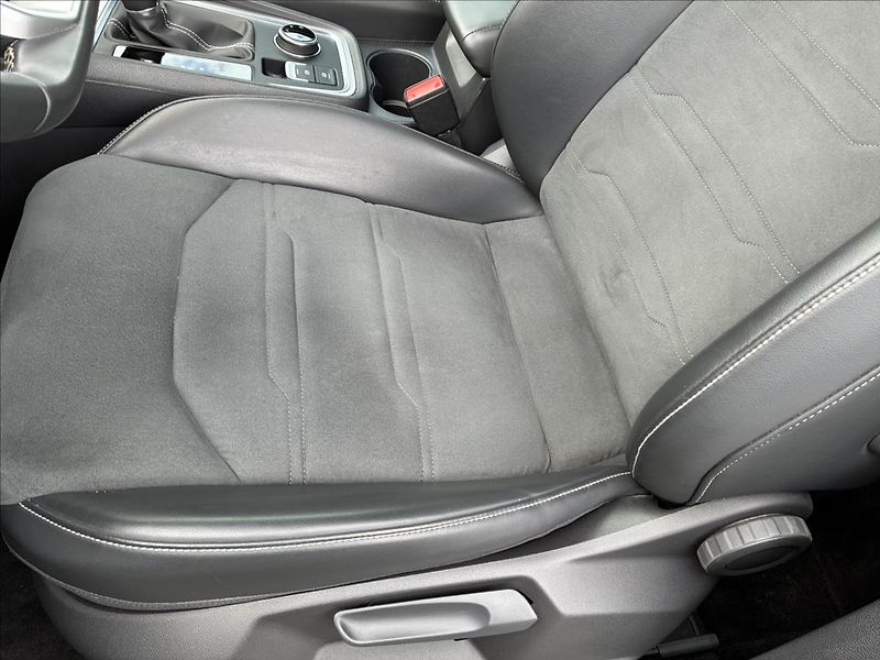 Seat Ateca 2,0 TDI TAŽNÉ KAMERA - fotka 11 z 31