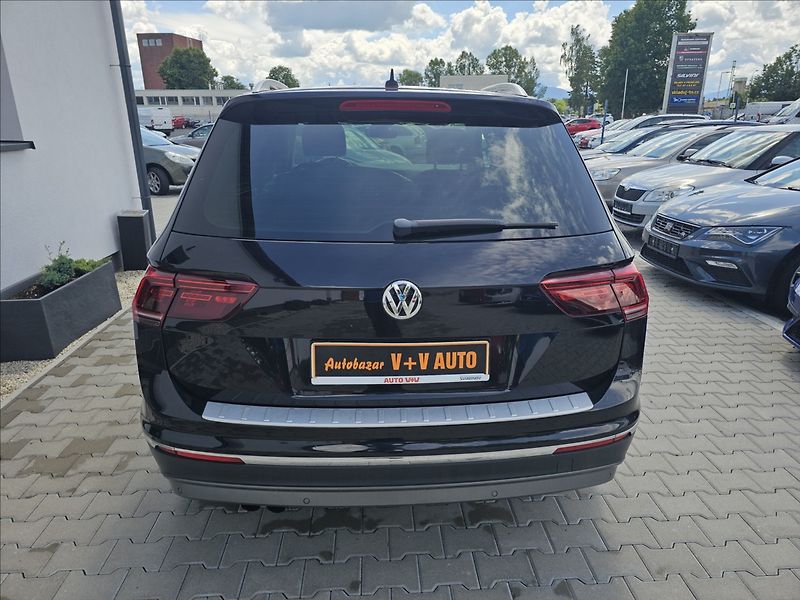 Volkswagen Tiguan 1,4TSi 110KW 4X4 Highline - fotka 7 z 49