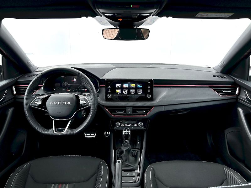 Škoda Scala (2025) 1.5 TSI 110kW DSG Monte Carlo - fotka 5 z 35