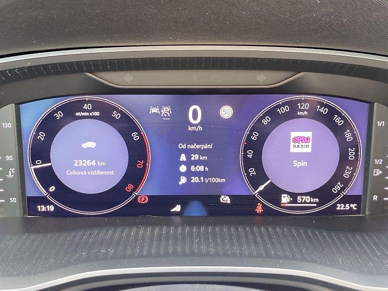 Škoda Octavia (2025) Combi 1.5 TSI Top Selection - fotka 7 z 36