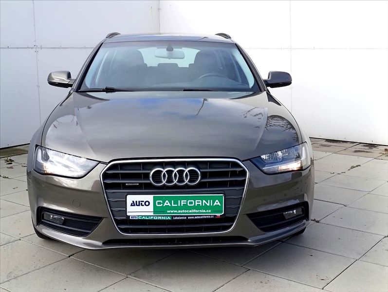 Audi A4 1,8 TFSi Quattro Navi Tempomat - fotka 3 z 34