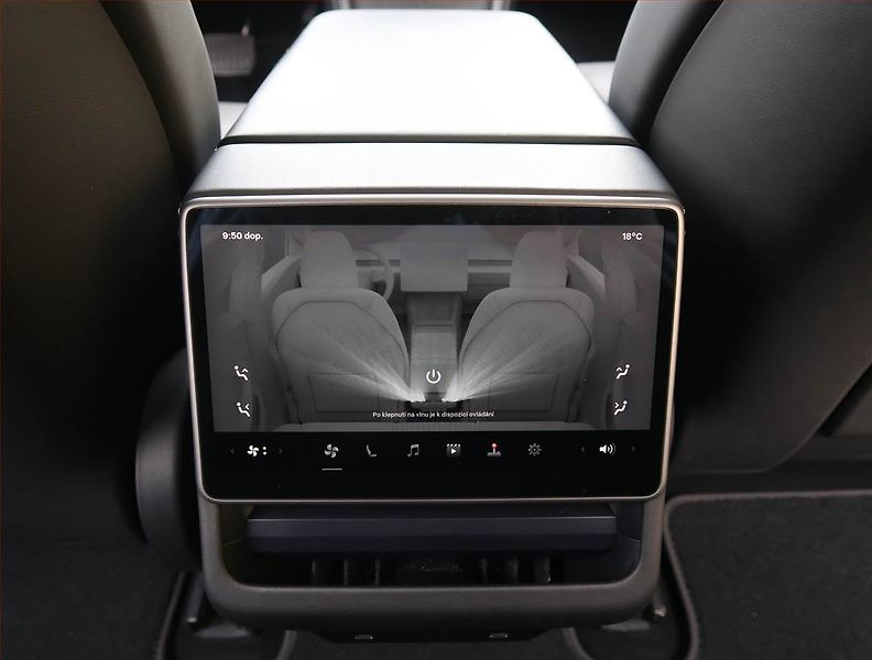 Tesla Model 3 (2023) Standard Range 60kWh, SoH 94% - fotka 15 z 32