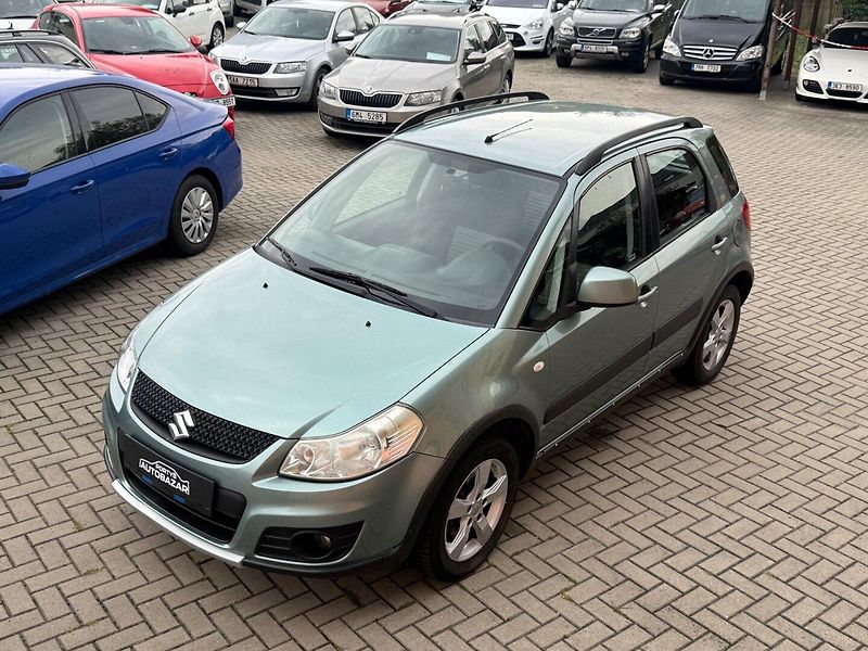 Suzuki SX4 (2013) 1.6 4X4 - fotka 11 z 13