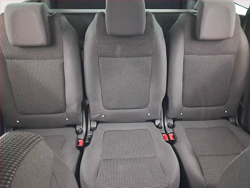 Peugeot 5008 (2012) 1.6 HDi, Tažné, dobrý stav - fotka 10 z 16