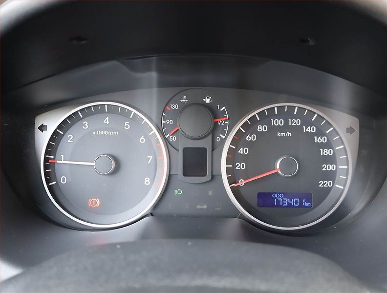Hyundai i20 (2015) 1.2, Serv.kniha, Navi - fotka 11 z 19