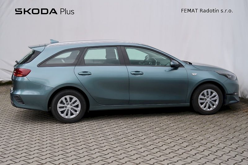 Kia Ceed (2022) Sportswagon, 1.0 T-GDI / 88 kW - fotka 22 z 29