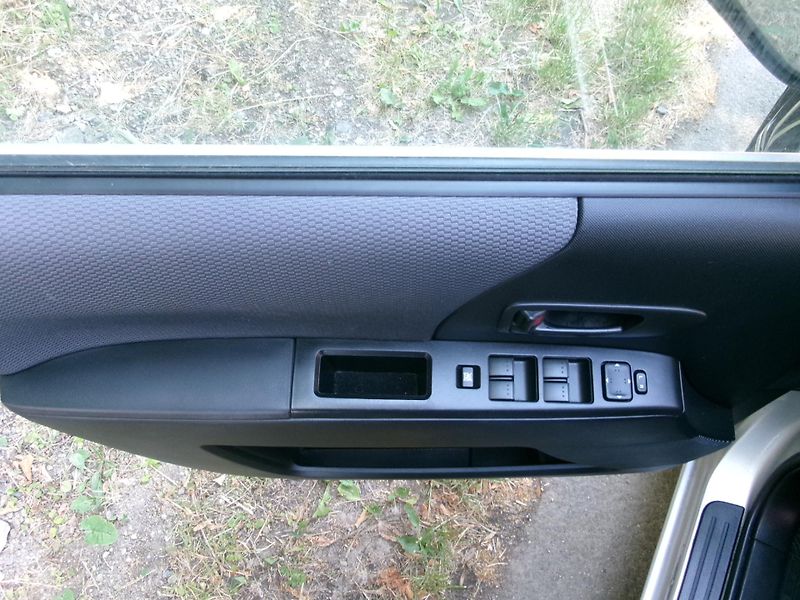 Mazda 5 (2007) 1,8i - ZADÁNO - fotka 25 z 31