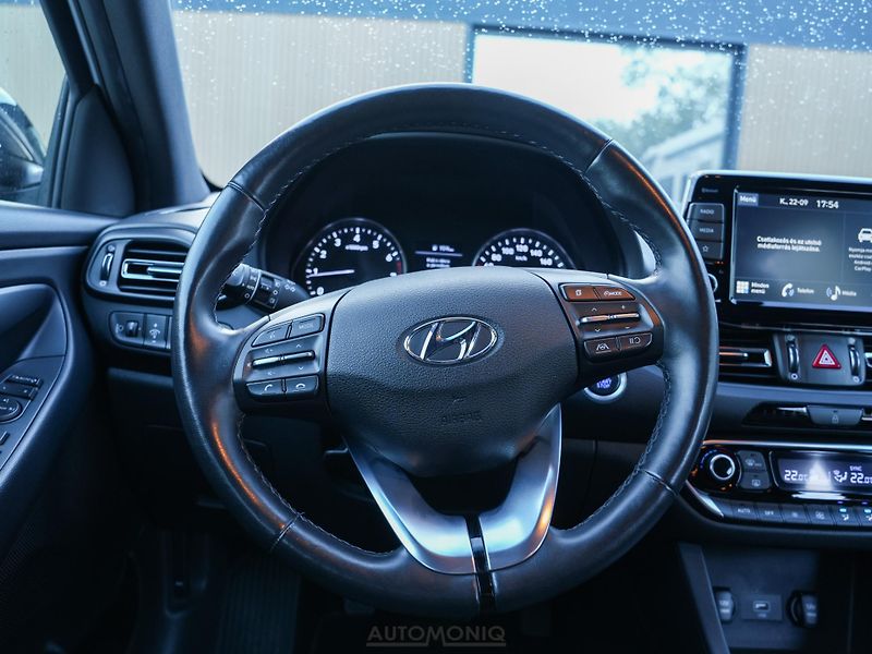 Hyundai i30 (2024) 1.5 Smart Key, LED, Záruka - fotka 9 z 21