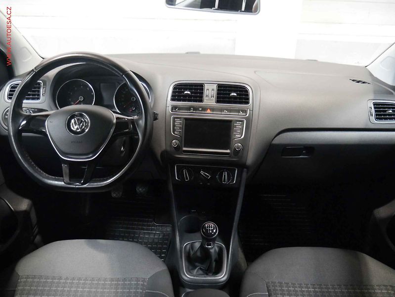 Volkswagen Polo (2016) 1.2i, 1.maj,ČR, AC, výhřev - fotka 8 z 20