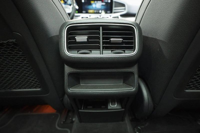 Mercedes-Benz GLE 400d 4Matic 243 kW Záruka - fotka 27 z 36