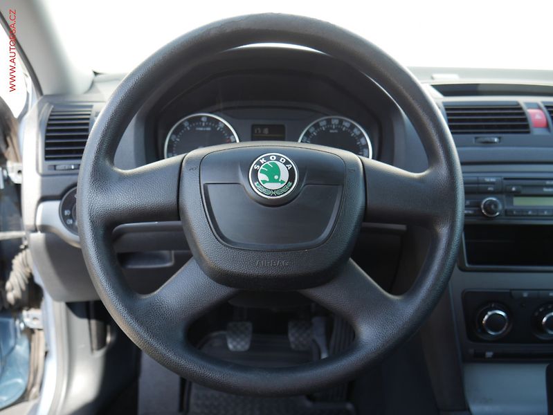 Škoda Octavia (2012) 1.6 MPi, ČR, Active, TZ - fotka 14 z 14
