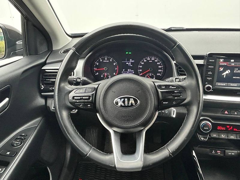 Kia Stonic (2020) 1,25 CVVT 61kW Exclusive - fotka 8 z 31