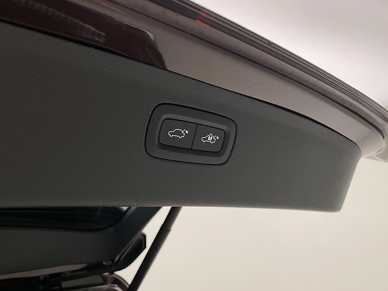 Volvo XC90 (2026) T8 AWD Plug-in BRIGHT PLUS 7m - fotka 22 z 68